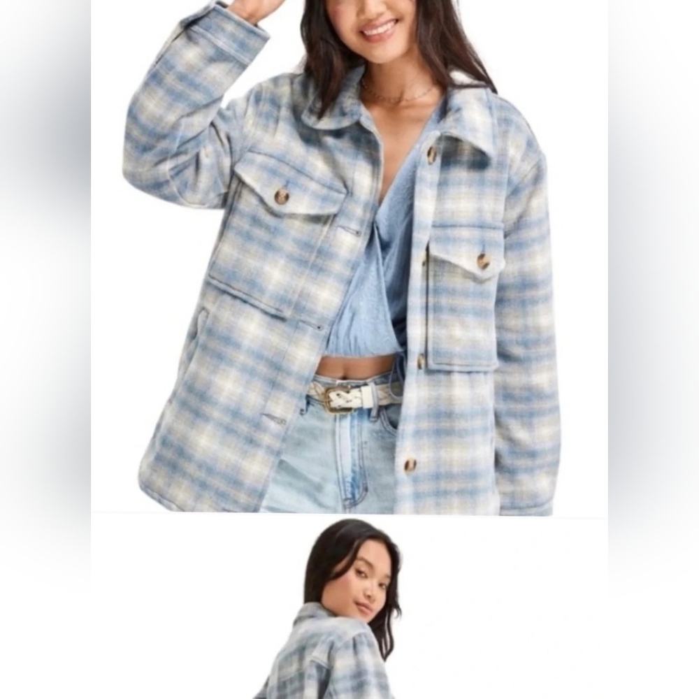 AMERICAN EAGLE BRUSHED PLAID SHACKET IN GREY, BLUE AND CREAM. SIZE SMALL.